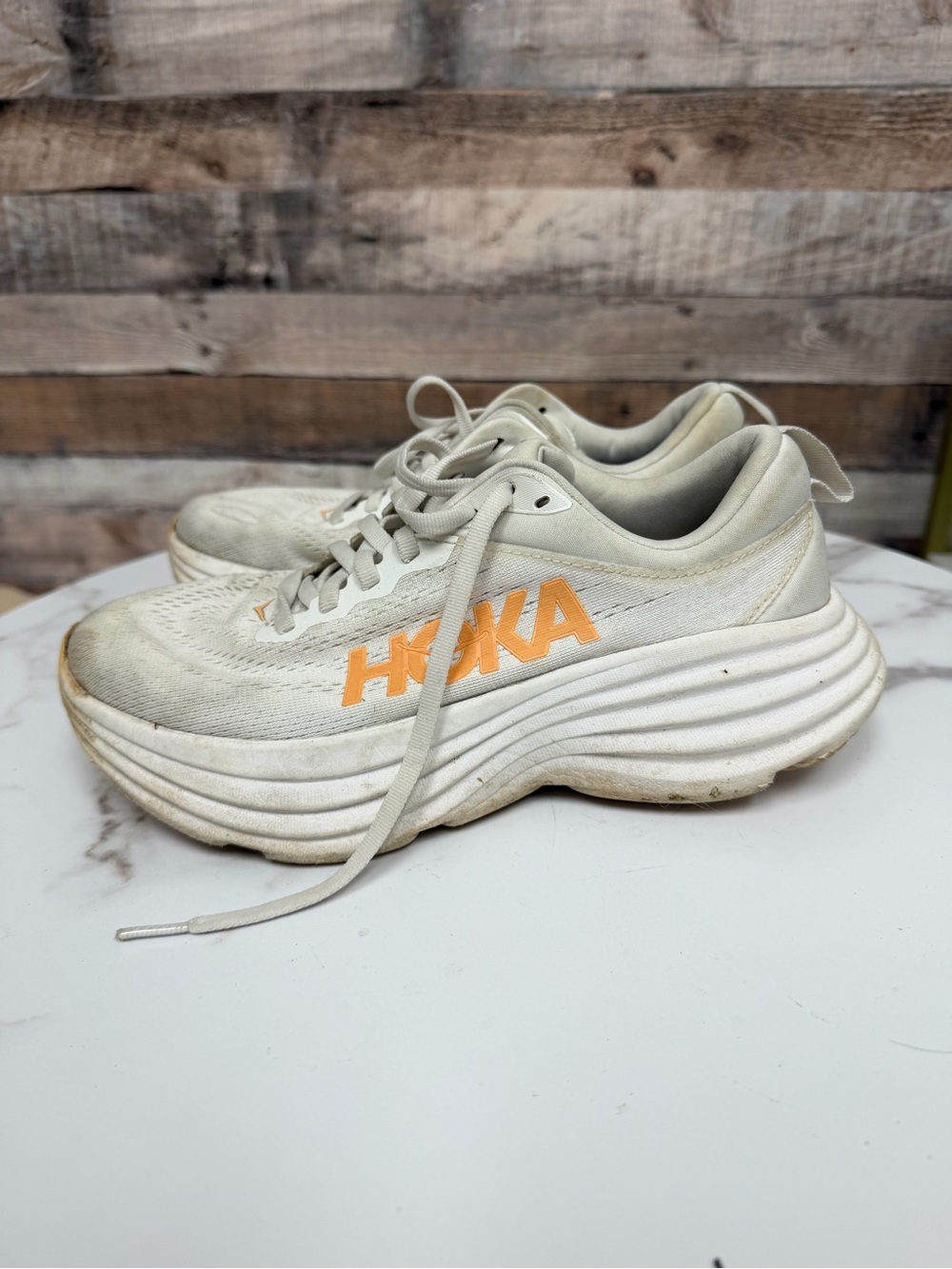 HOKA white Bondi running shoe 6